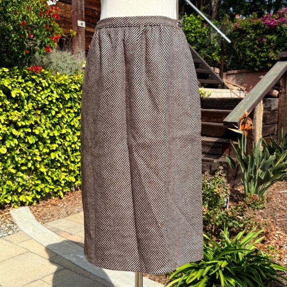 Valentino Dresses & Skirts - Valentino vintage wool herringbone midi skirt